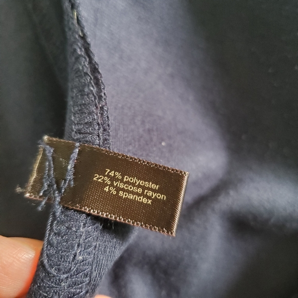 The Limited Navy Style Pencil Skirt w/ Button Embellishments - Size 2 - Picture 9 of 10